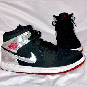 Nike Air Jordan 1 Mid 2019 "Johnny Kilroy" Black Silver Red 554724-057 Size 8.5